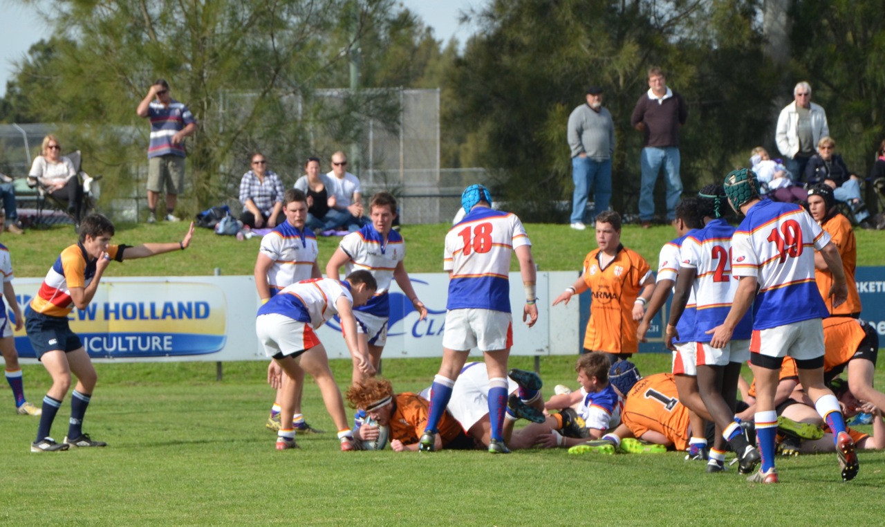 2013 Country JRU U16 Try.jpg