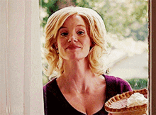 jessica-chastain-pie.gif