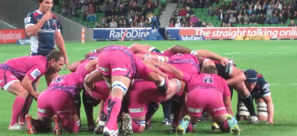 bulls vs rebels scrum