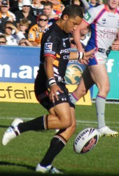 Benji_Marshall kicking