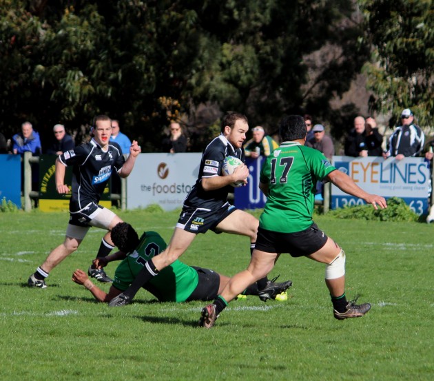 Glenorchy Stags fullback Wally Dare on a damaging run