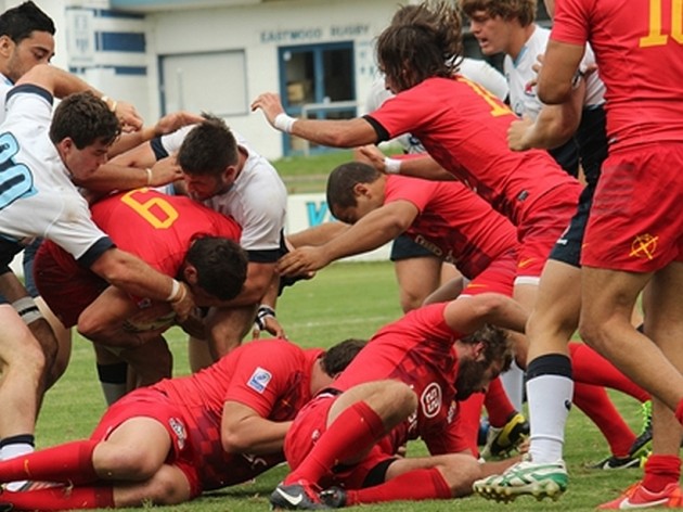 Pacific Rugby Cup 2014—Pampas scrum-half Tomás Cubelli is scragged.