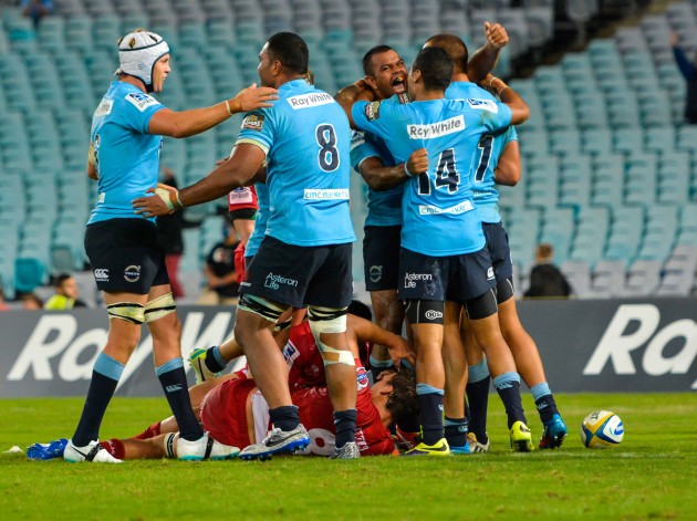 Waratahs by 12