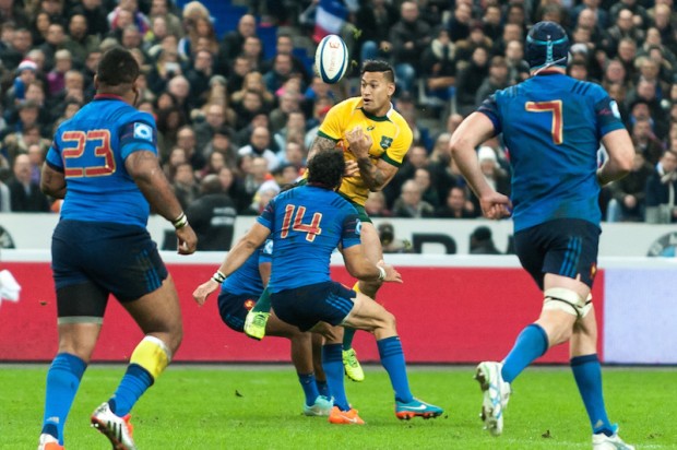 Wallabies' fullback, Israel Folau, fumbles the high ball under pressure from France's winger, Yoann Huget