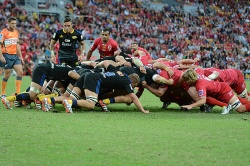 Reds v Hurricanes scrum 2