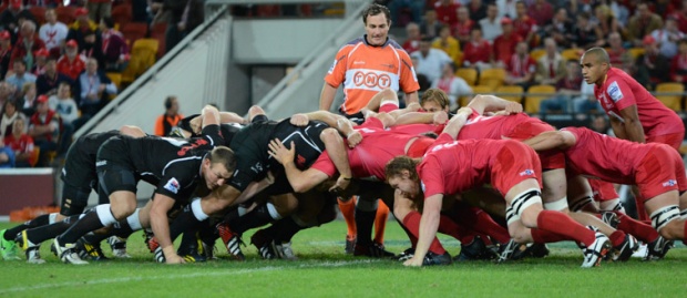 Reds v sharks scrum