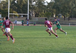 Taulagi (15) breaks the line to set up Setu (11) for Universities 5th try