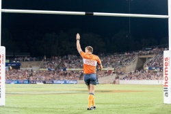 The referee awards a penalty try to the Brumbies following infringements by the Waratahs in a scrum.