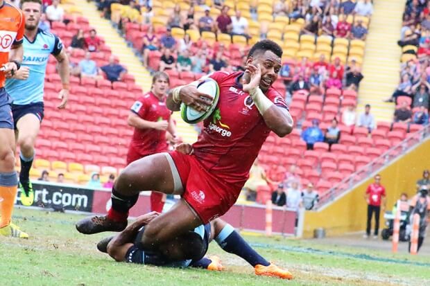 Kerevi grabbed by one leg but it was enough to save a try