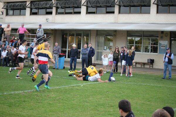 Hamish Duvall - fingertip touchdown perfect in the corner