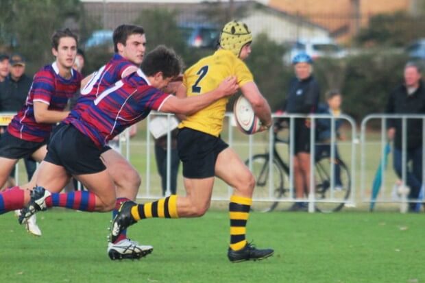 Charlie Jeavons runs to set up a try