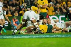 Hooper finds the try line - Photo by Keith McInnes 