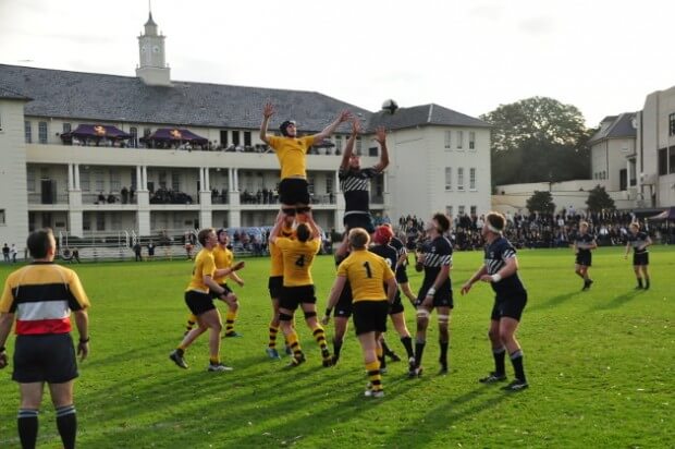 Rory Suttor taking lineout ball