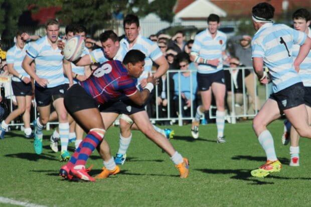 James Lynch offloads to Dougal Hicks