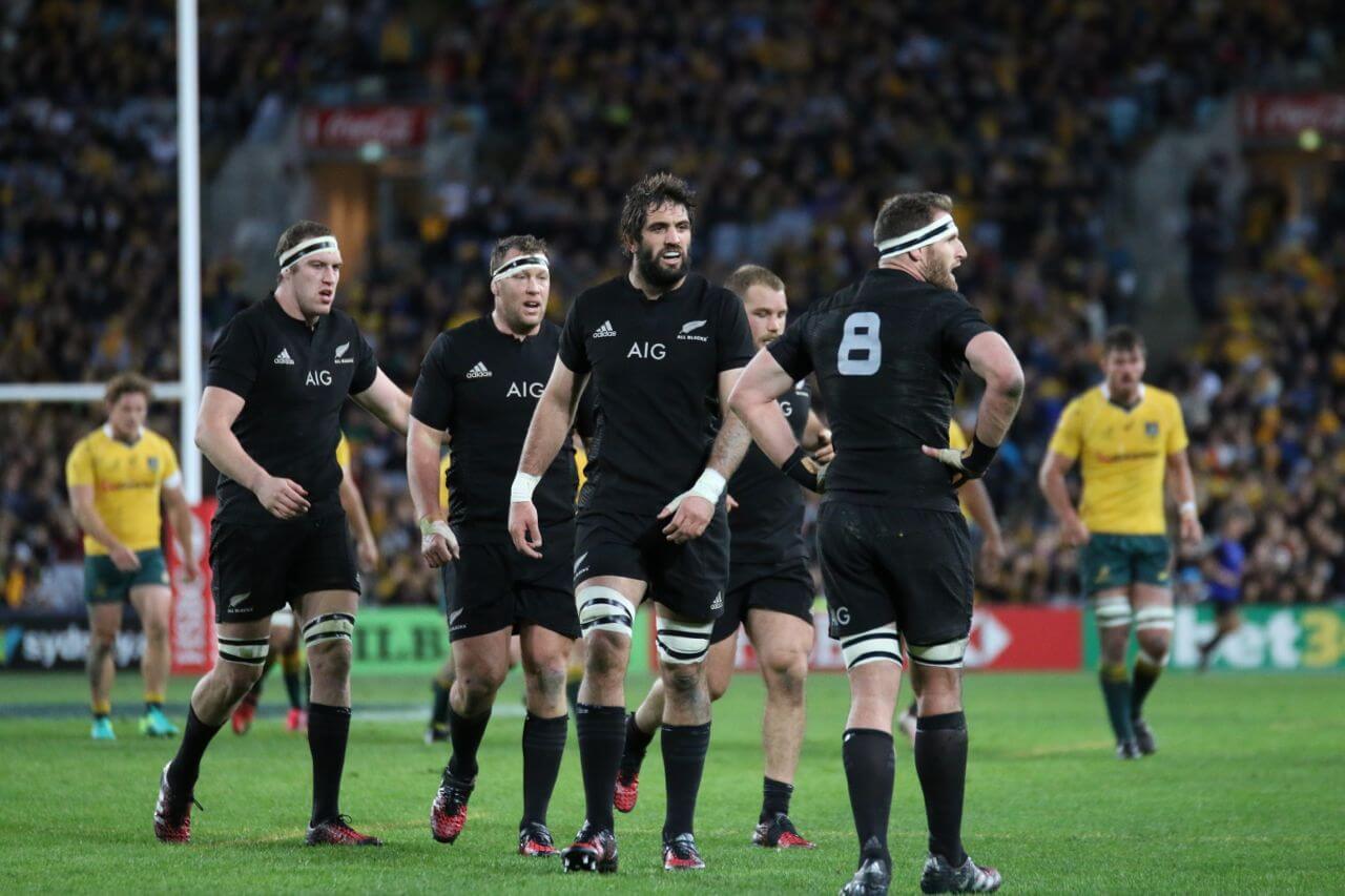 Retallick, Crockett, Whitelock and Read prepare for a lineout.