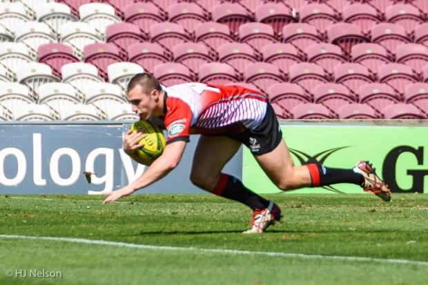 Andrew Robinson scores for UC Vikings