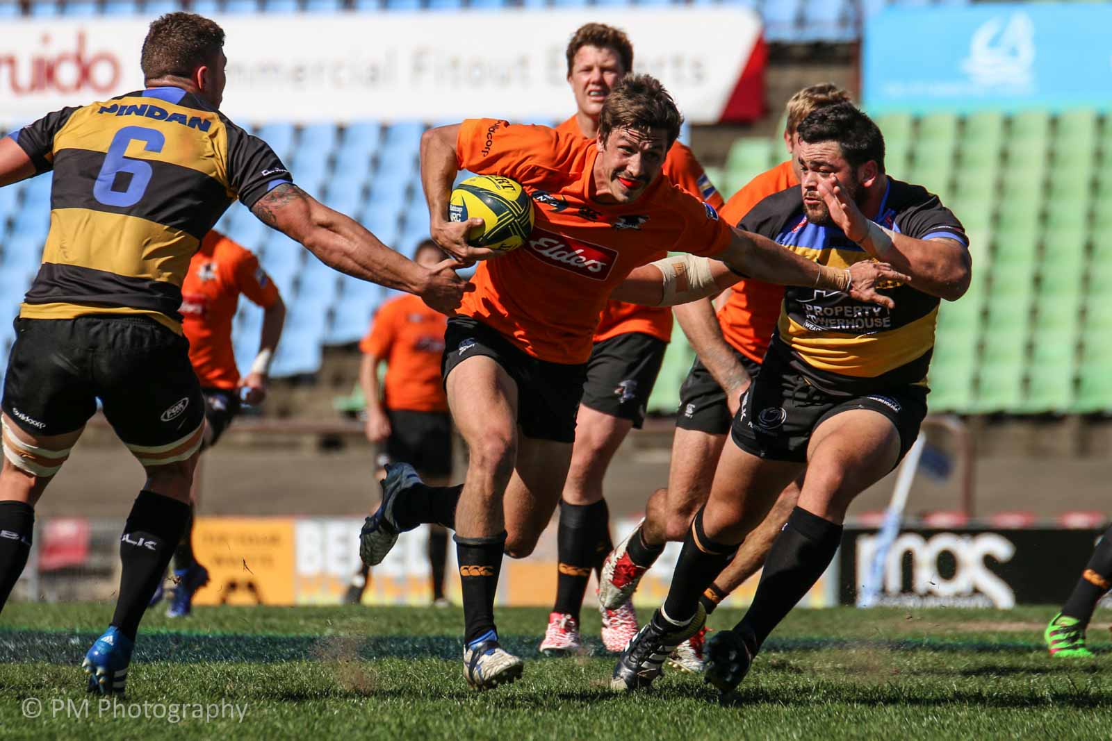Jake Gordon slices through the defence.