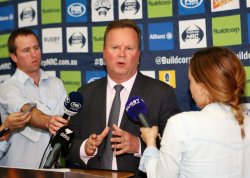 Bill Pulver - Credit ARU Media - Karen Watson (1)