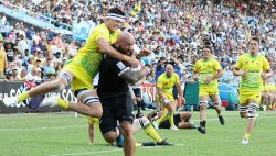 Sydney Sevens 2017 Australia high tackle on NZ