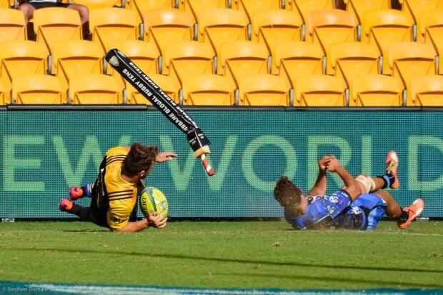 Disallowed try, Hurricanes v Force