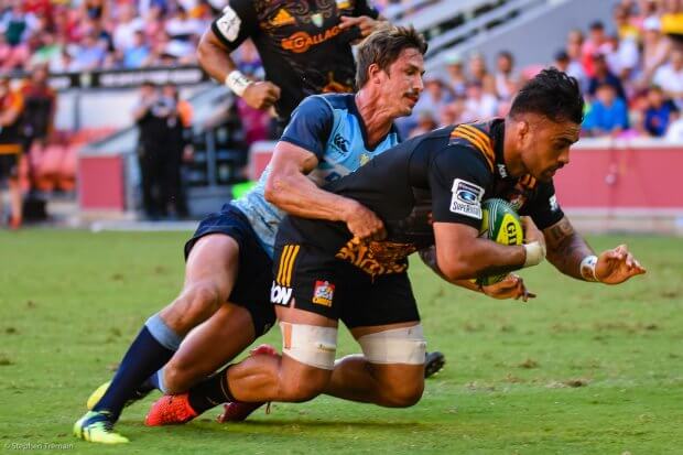 Liam Messam scores for Chiefs v Waratahs