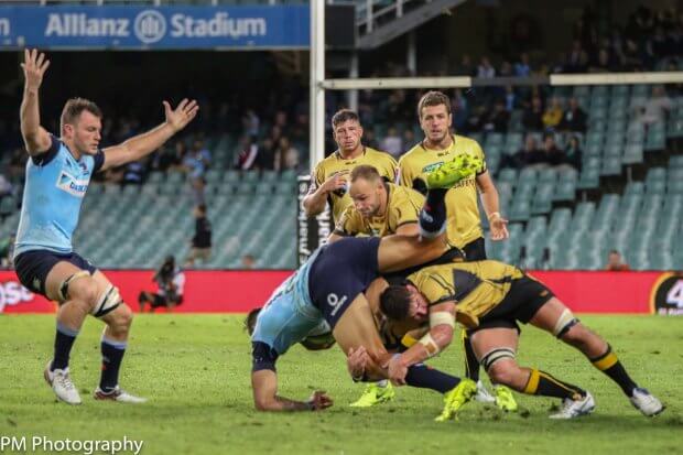 Folau gets inverted in a late yellow card effort by the Force.