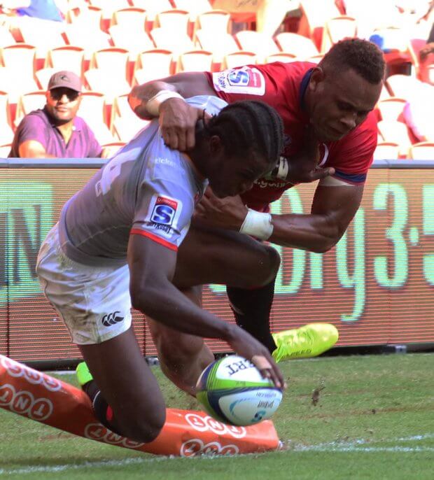 Eto Nabuli try saving tackle