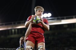 Adam Korczyk pulls in a lineout.