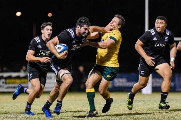 Luke Jacobson fends off Harry Nucifora