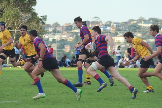 Vincent Creagh setting up try