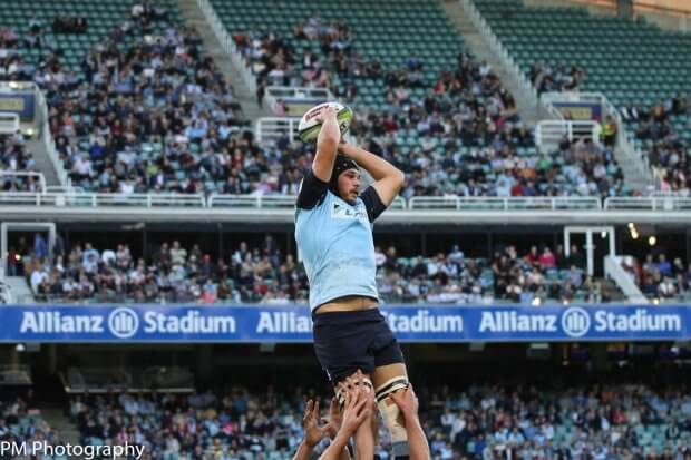 Michael Wells secures the lineout.