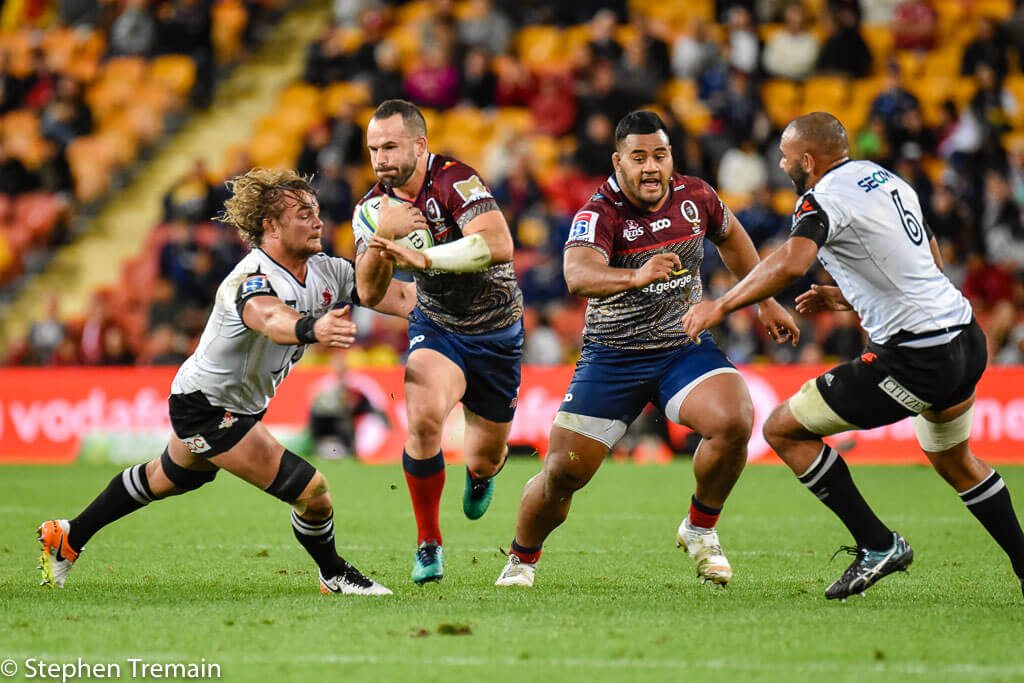 Jono Lance scored a try and kicked 6 goals in his last game for the Queensland Reds 