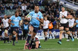 Kurtley Beale strolls in for a try.