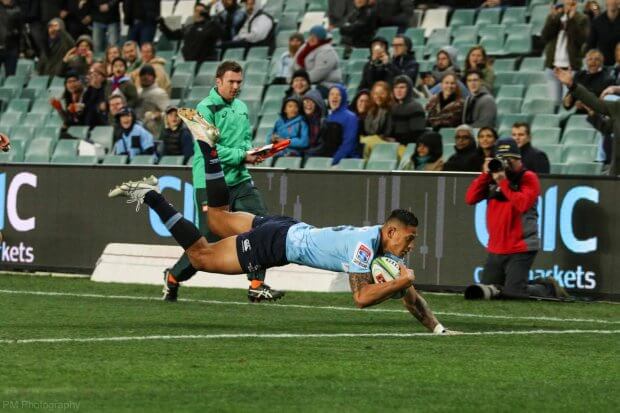 Folau scores his first try of the night.