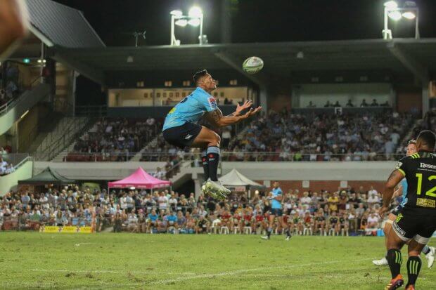 Folau in flight.