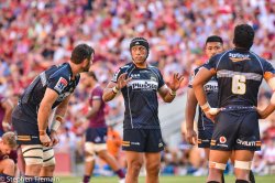 Christian Lealiifano settles the Brumbies 