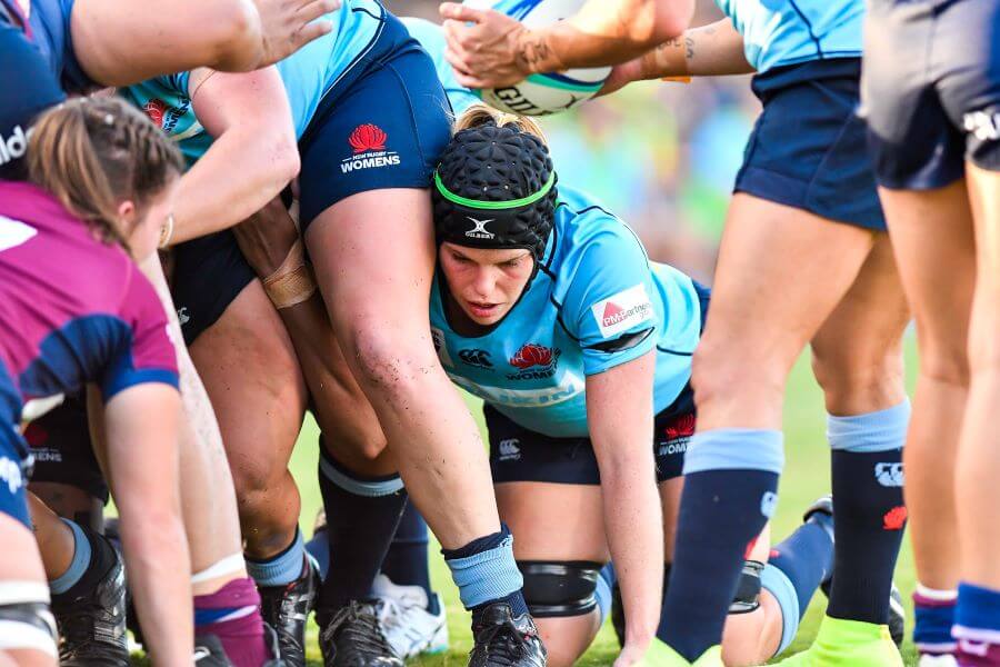 Emily Chancellor packs the scrum Super W 2019 QLD v NSW (photo credit Keith McInnes)