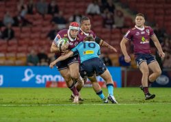 Fraser McReight runs the ball QLD Reds v NSW Waratahs 2020 Photo Credit QRU Brendan Hertel