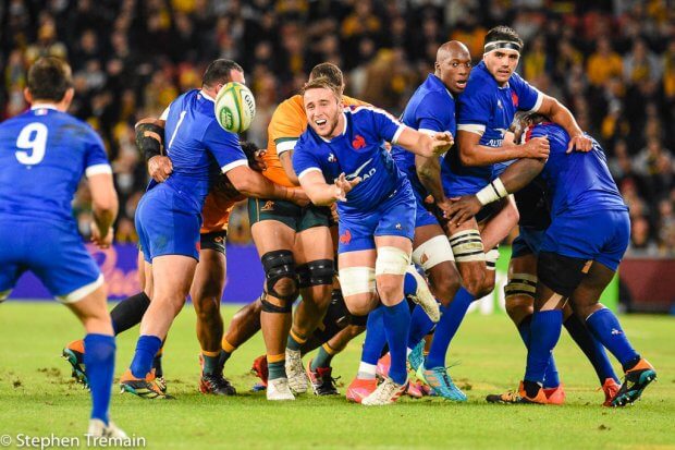 France clear from a lineout